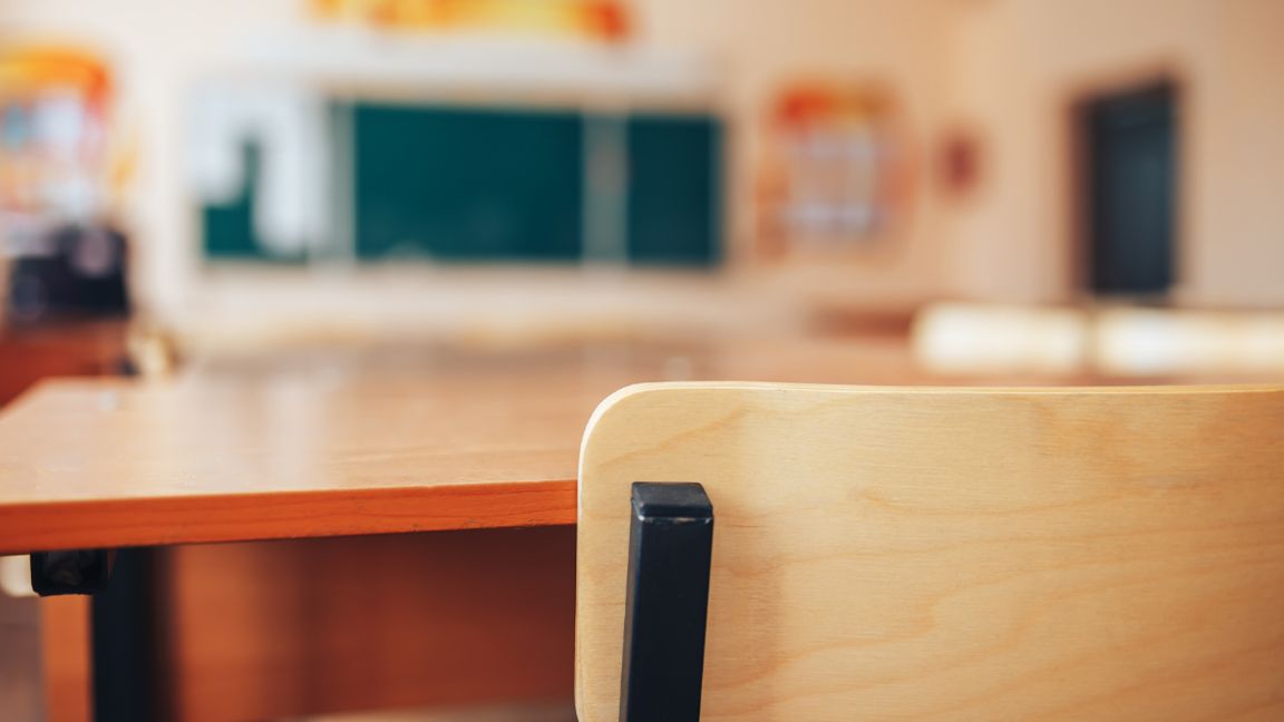 HSHPprogram's tweet image. Millions of school days are lost due to illnesses that are caused by bacteria and viruses. Help to keep kids healthy and reduce absences by reviewing the handwashing basics: bit.ly/3QizssI #HealthySchoolsHealthyPeople