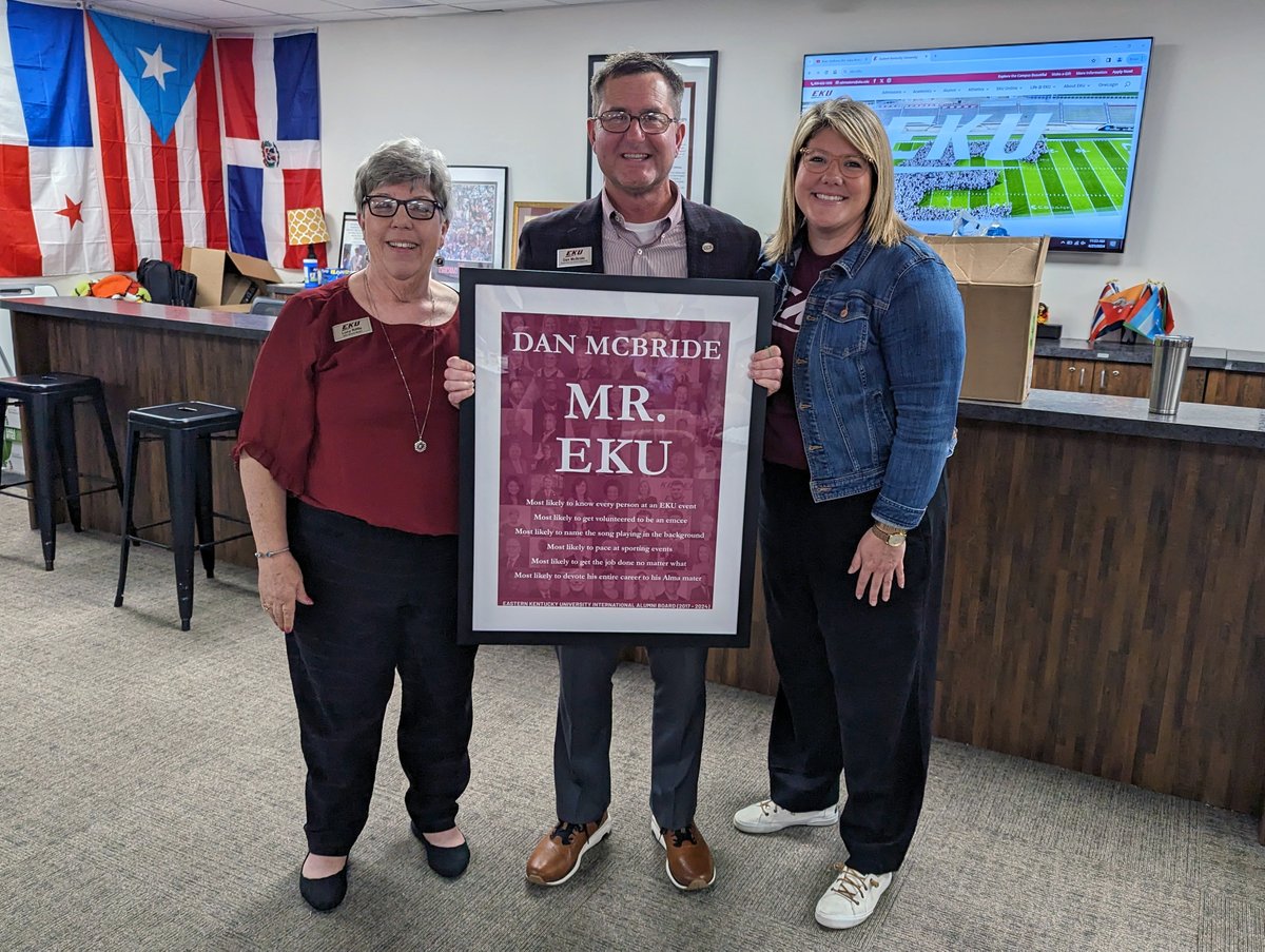 EKUalums's tweet image. This past weekend we had the privilege of hosting our @EKU Alumni Board for their Spring meeting! They got a chance to meet in El Centro, a bilingual tutoring center and the social hub for #EKU's Latino student population. They also recognized our very own Dan McBride!
