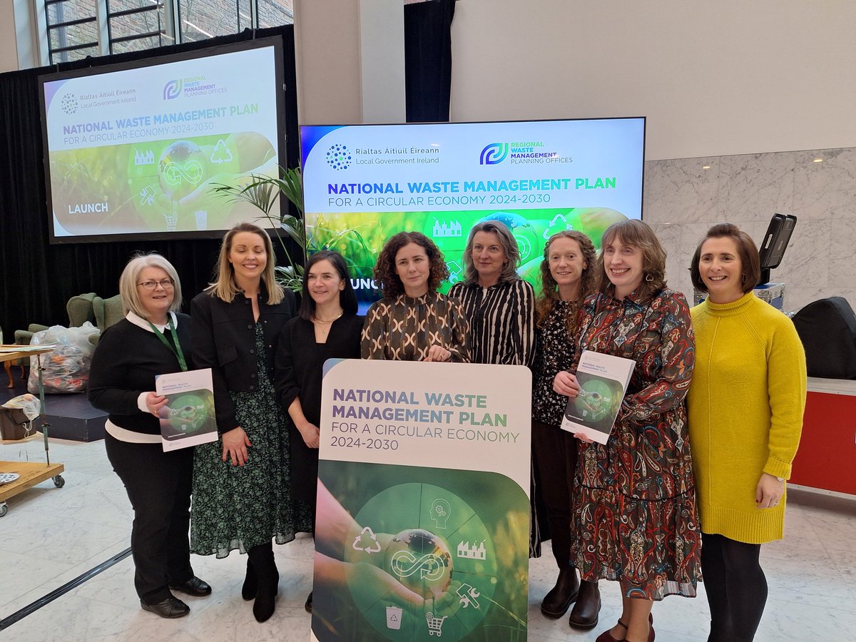 National Waste Management Plan for a Circular Economy 24-30 is a crucial step towards creating a more sustainable future 👉mywaste.ie/national-waste… Meet our Environmental Awareness Officer(EAO) along with EAOs from other #LocalAuthorities that attended the launch in early March