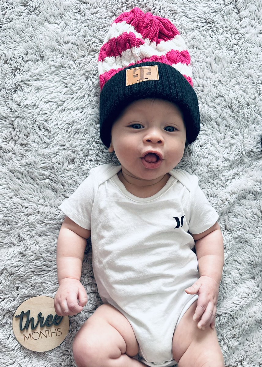 SteffiCarrascal's tweet image. MagentaSteff is back and Angelo is here to tell you all about the latest promotions Tmobile has 💵💰👏🏽