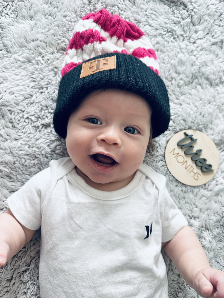 SteffiCarrascal's tweet image. MagentaSteff is back and Angelo is here to tell you all about the latest promotions Tmobile has 💵💰👏🏽