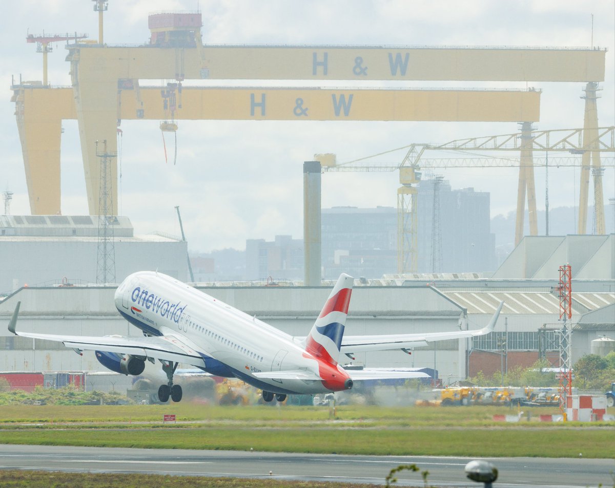 oneworld
2 Cranes

A @British_Airways A320 roars out of @BELFASTCITY_AIR, the iconic Samson and Goliath cranes of Harland and Wolff creating a brilliant background.

#aviation #aviationdaily #iloveaviation #canon90d #britishairways @barrabest @WeatherCee