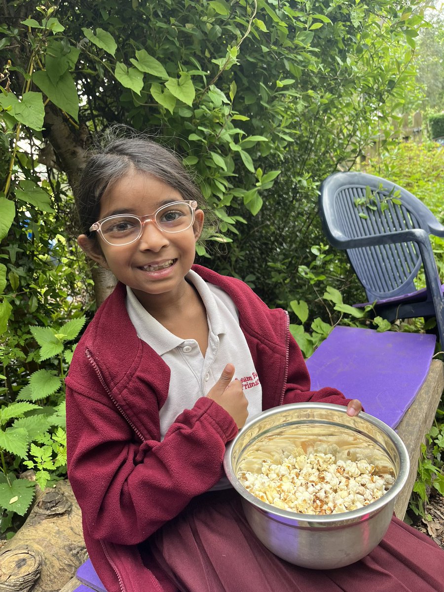 LEOforestschool's tweet image. &quot;Today, the children @CFPSchool had a blast learning about fire safety and enjoyed a roaring fire! 🔥 Cooking popcorn over the flames made for a delicious treat and unforgettable learning experience! #OutdoorEducation #FireSafety #PopcornFun&quot;