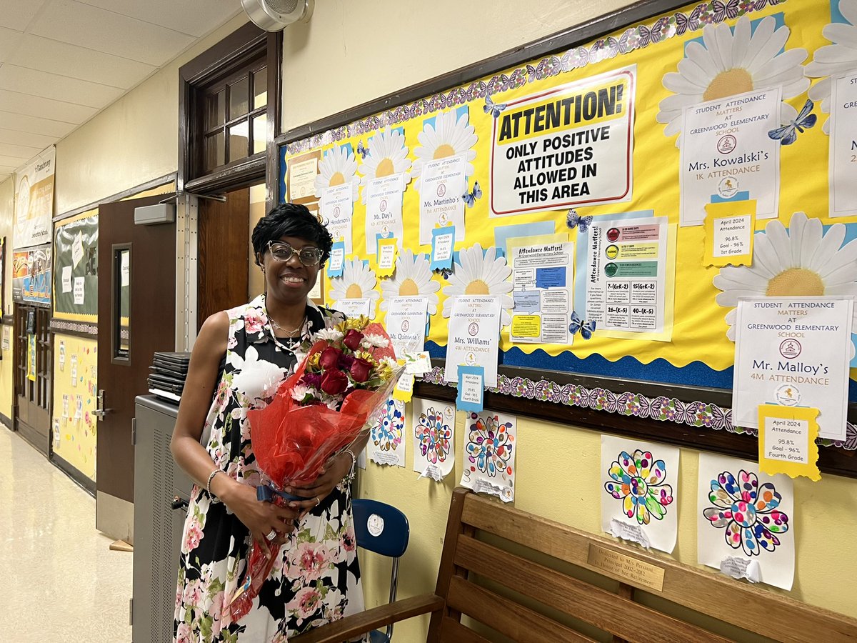 It’s School Principals’ Day! Today we celebrate the outstanding leadership of @NDickensSimonE1 as the @HTSD_Greenwood ‘s Principal! Thank you for always going above and beyond for our school community. We are fortunate to have you as our Principal! @WeAreHTSD…