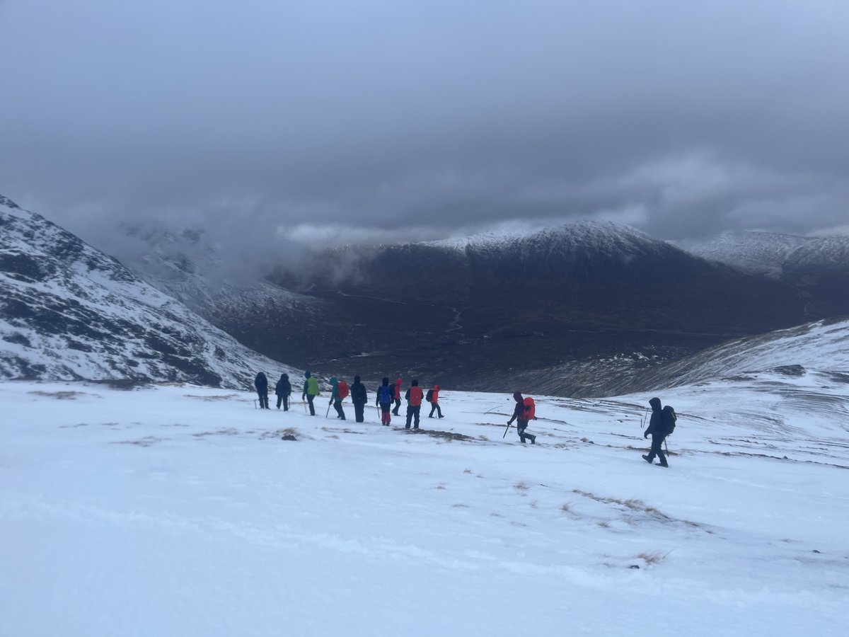 We worked with our partners on the annual #ThinkWINTER campaign to help people to safely enjoy Scotland's winter mountains. If you'd like to help us improve how we do this, please take part in the survey using the following link: shorturl.at/fkzH7 📸: Kirsty Pallas