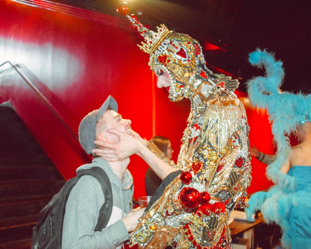 Omg 😭 <a href="/QueenUtica/">Utica Queen / Ethan Mundt</a>