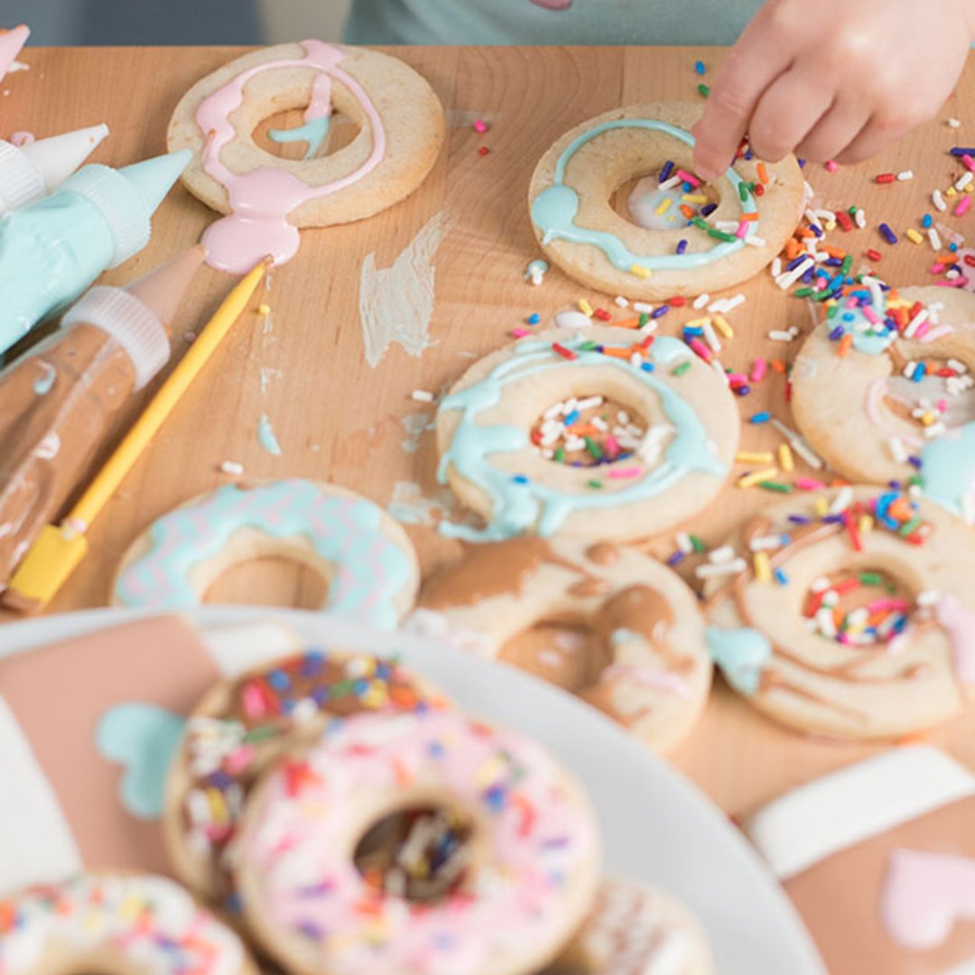 Get creative at Flavour Fest, 31 May to 2 June, with our exciting line-up of free food craft workshops. Unleash your artistic flair with pasta jewellery making, food stamps art and cookie decorating! No bookings needed. flavourfestsw.co.uk/food-craft-wor…