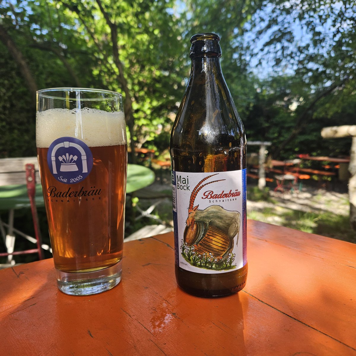 Mai und Biergartenwetter beim #Baderbräu in #Schnaitsee 🌞🌅. Und der MaiBock ist der Hammer 🤩🍻 #beer #BierKultur #beerlover #nazdraví #pivo #Prost #Biergarten #bier