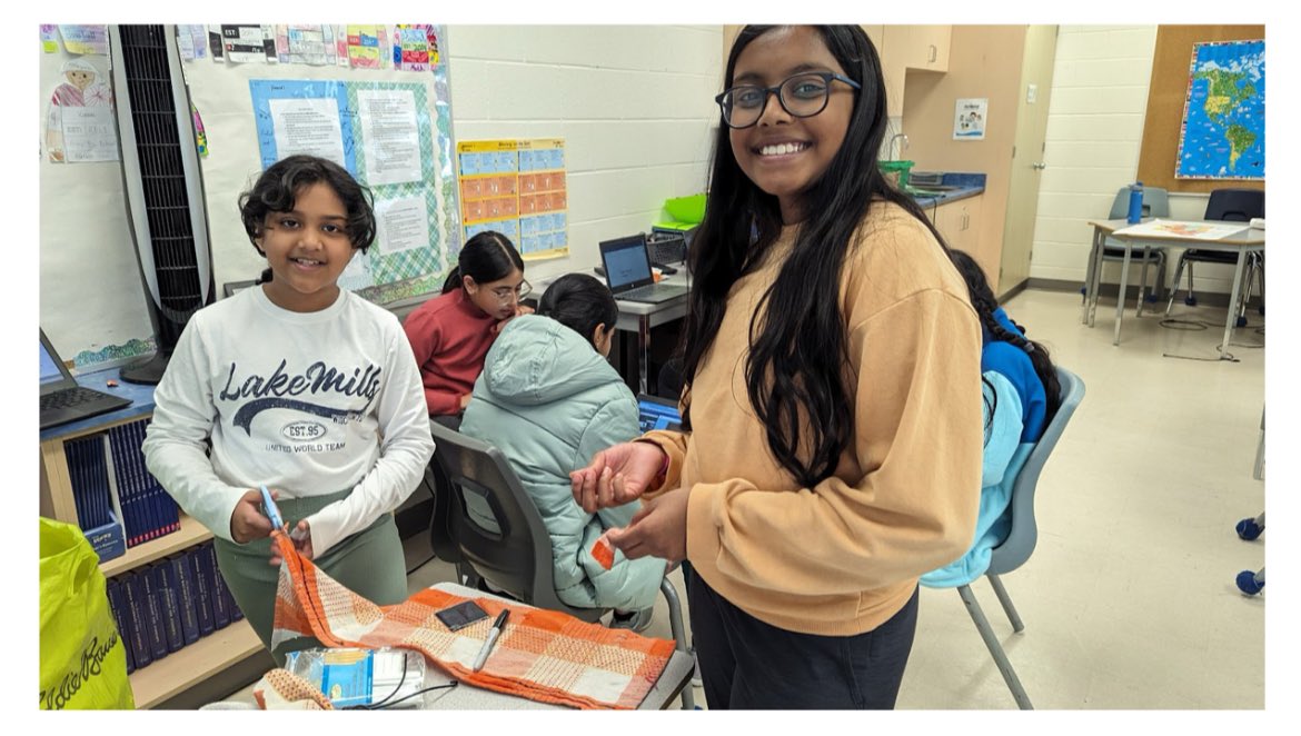Grade 4s at Britannia learn about solar energy, how solar panels work and learn the steps to making a solar panel that charges cell phones! - building on their learning through their Green Learning Re-Energy Challenge project. @PeelSchools @PDSB_eco @GreenLearning