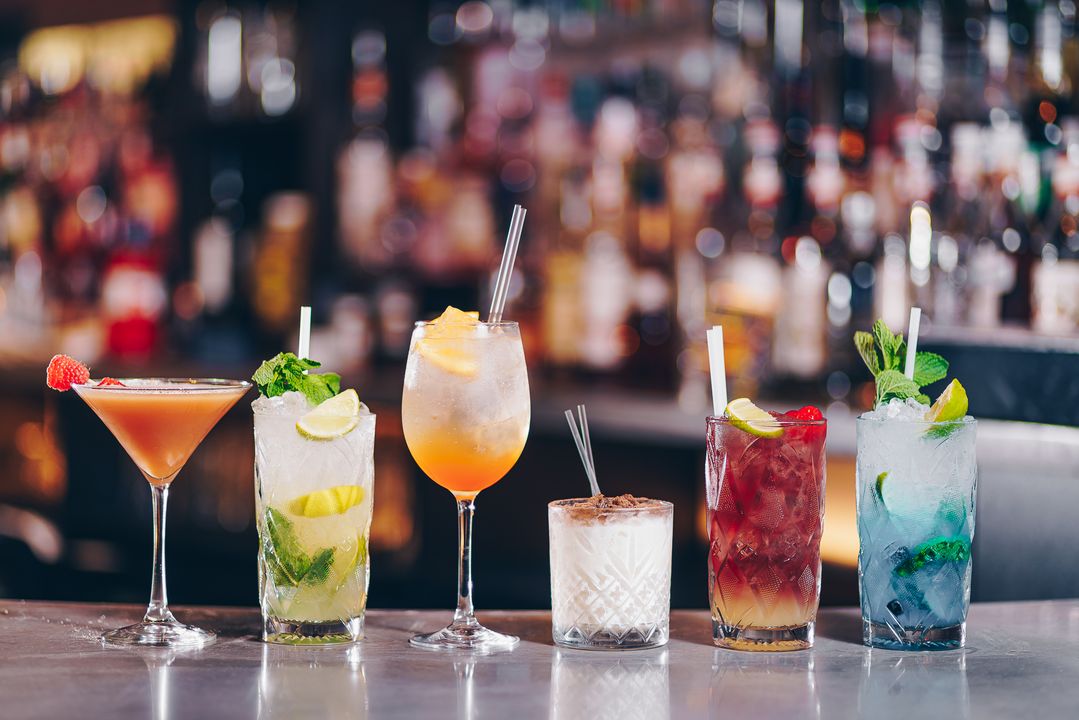 After work drinks?🥂 
𝟐 𝐟𝐨𝐫 £𝟏𝟐 𝐂𝐨𝐜𝐤𝐭𝐚𝐢𝐥𝐬, 𝐀𝐯𝐚𝐢𝐥𝐚𝐛𝐥𝐞 𝐀𝐥𝐥 𝐃𝐚𝐲 𝐓𝐨𝐝𝐚𝐲!