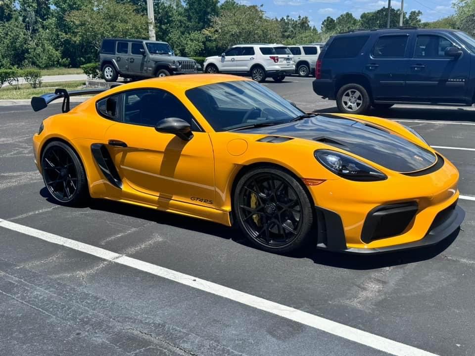 Signal Yellow GT4RS 💛
