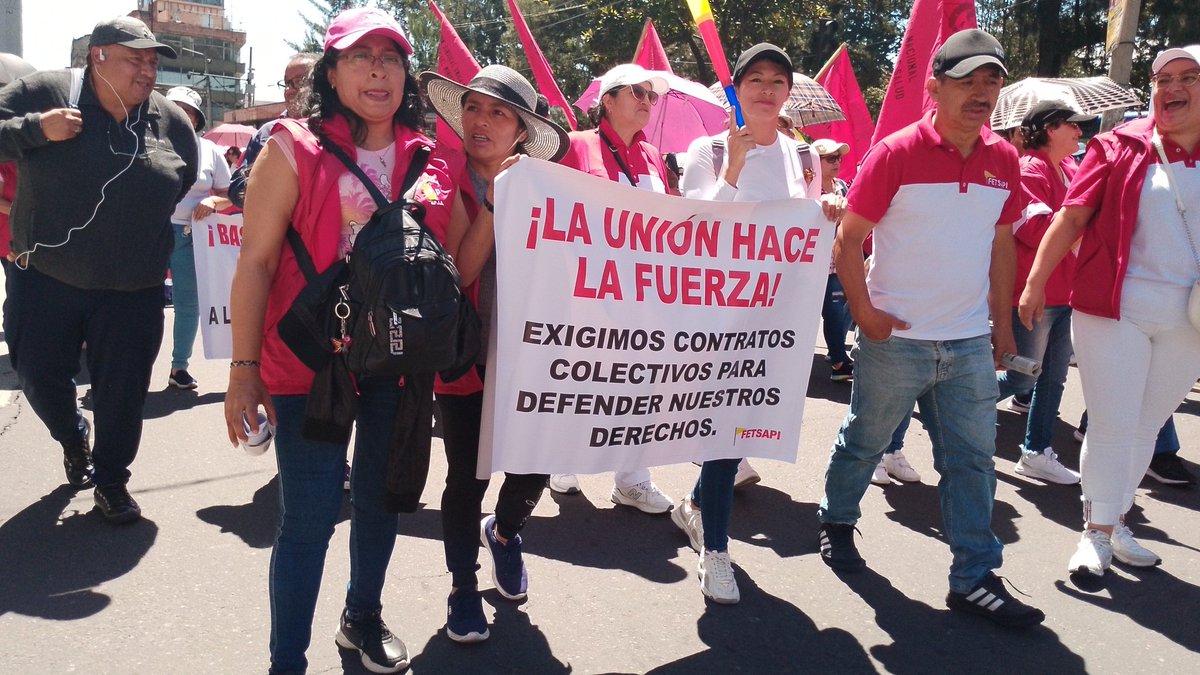 Enfermerxs y trabajadorxs de la salud exigen mejores condiciones laborales y aumento de salarios #1DeMayo