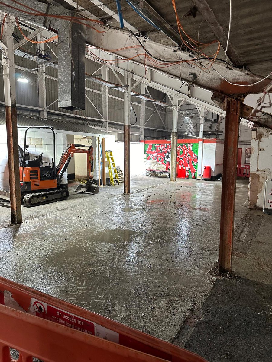 Work on improving the facilities in our @leytonorientfc East Stand are nicely underway. Early days, but currently on schedule. #OneOrient