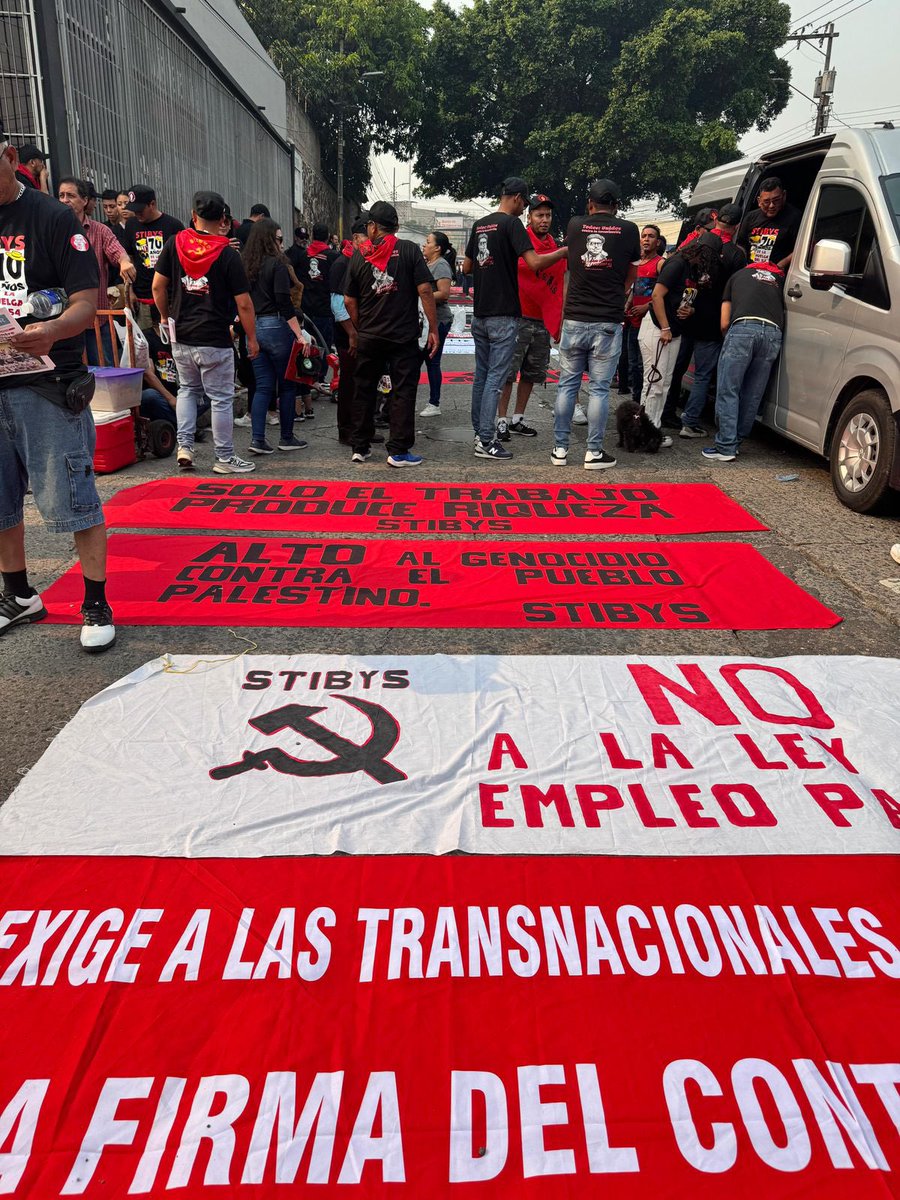 🔴➡️Es la clase trabajadora la que construye la Refundación del país. 💪🏻♥️ #1deMayo #DíaDelTrabajador