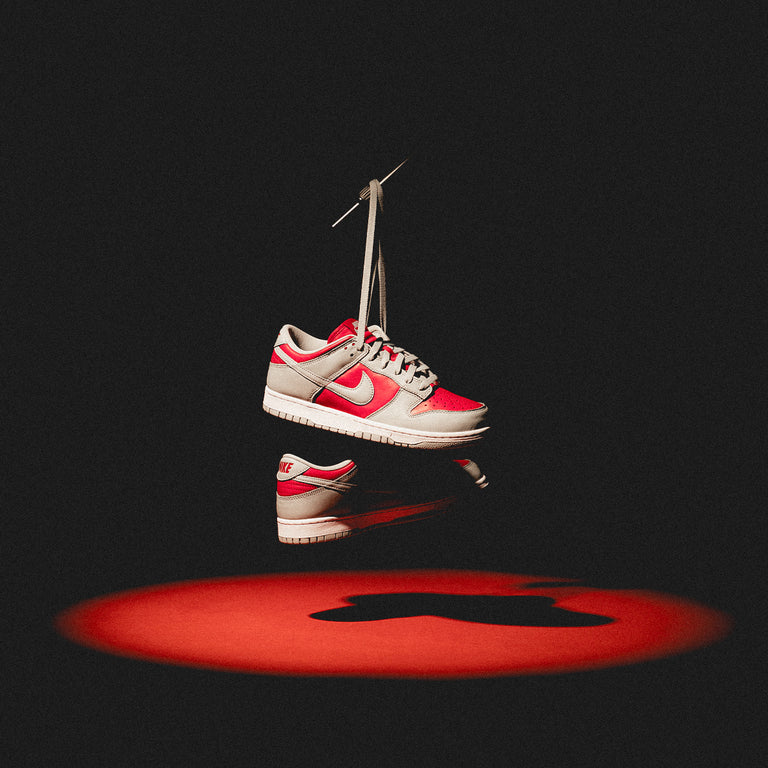 💥 ALREADY DROPPED | Nike Dunk Low 'Ultraman' via Asphaltgold bit.ly/4biqEw3 More retailers follow on May 3rd: bit.ly/3UwyOeE Image via Asphaltgold