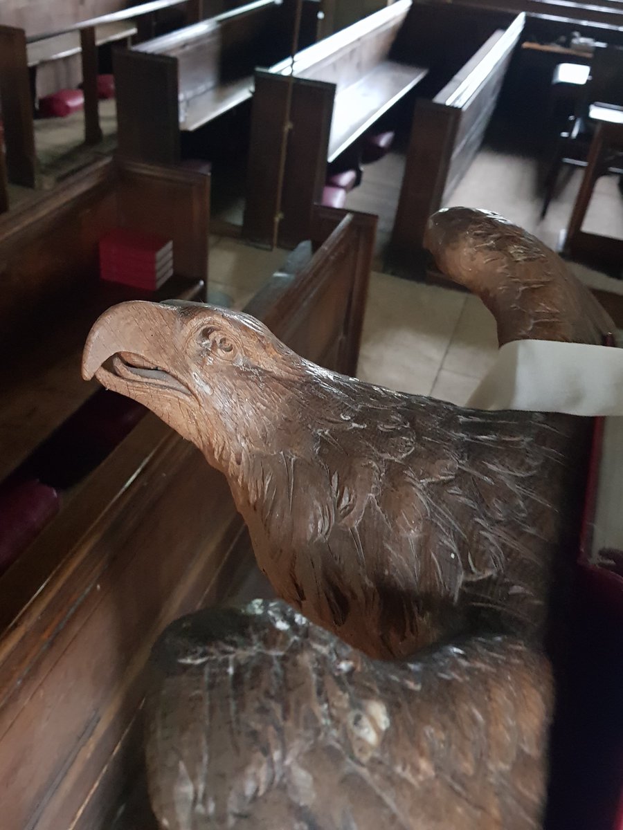 Somewhere in the stygian gloom of the nave, an eagle feels the heavy burden of God's word.  

Lecterns are often upright and alert but this poor chap (pronouns checked) seems to feel the weight of the good book more than most #Woodensday
