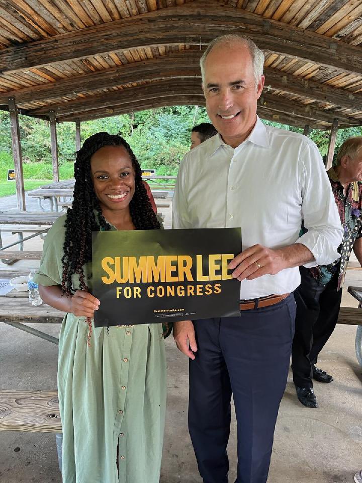Bob Casey is trying to run from his support for antisemitic Summer Lee. But we have the receipts. 🧵 THREAD.