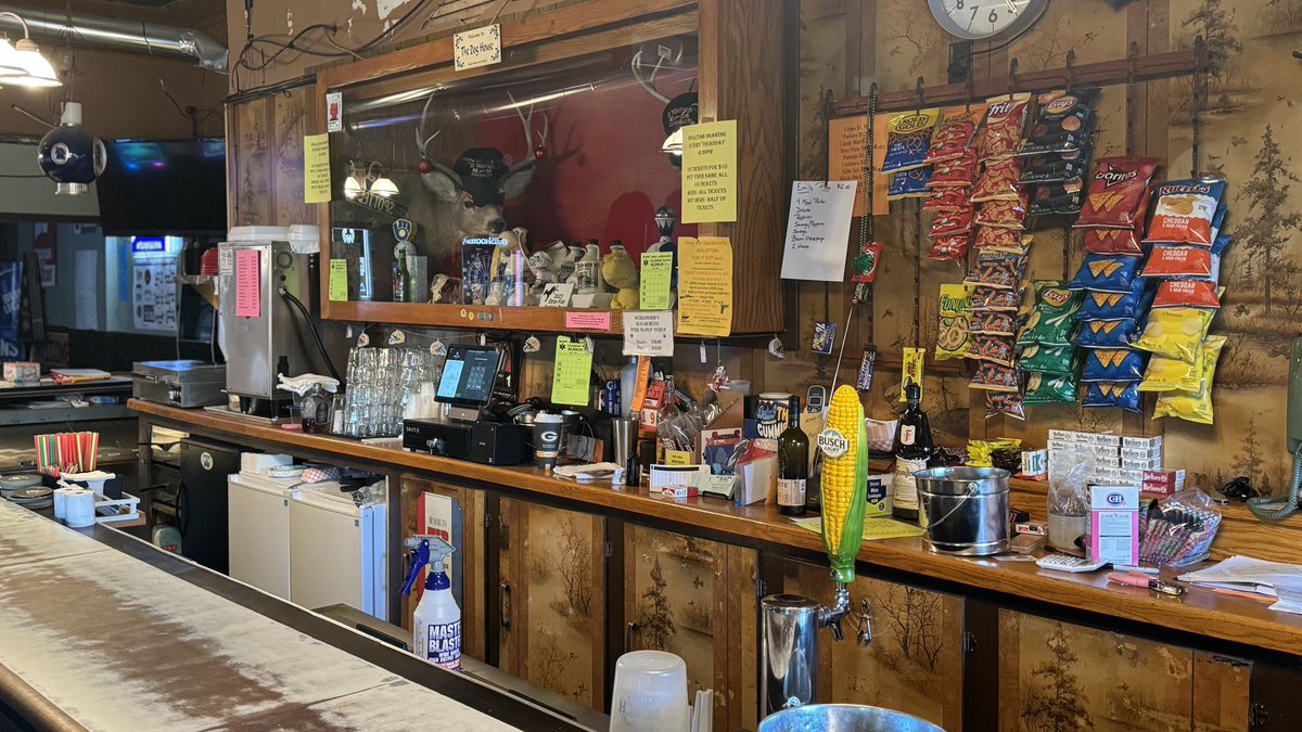 There’s a brand new @SkyTabPOS at the Doghouse Bar in Elroy, WI. Cheapest beer in town and everybody knows your name! 🍻 #skytab #shift4 #skytabinstaller