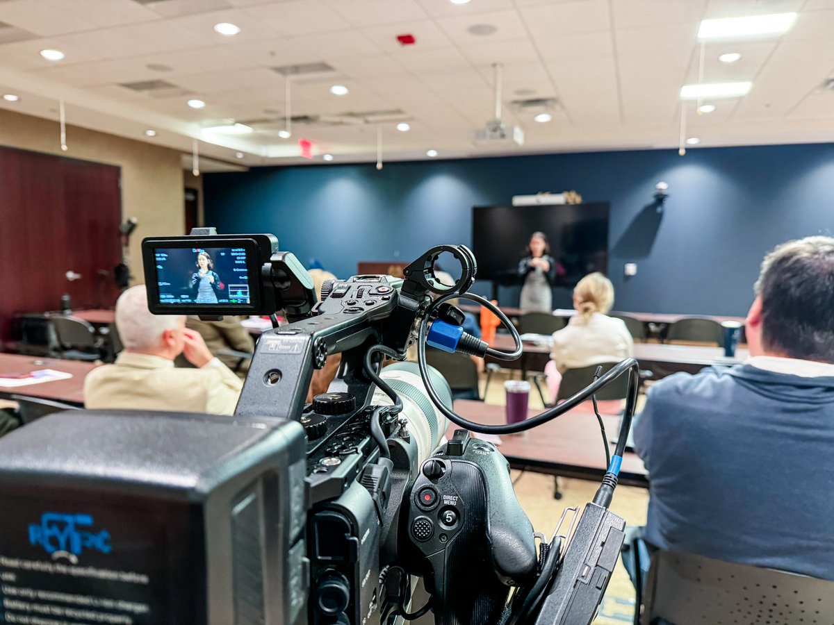Throwing it back to last week’s behind-the-scenes action with the T&T team! 🎥 We had a blast shooting a promo video for Health Advisers, a top healthcare professional leads group in Raleigh, NC. 🌟 

#behindthescenes #BTS #PromoVideo #RaleighNC #RaleighBusiness #DigitalMarketing