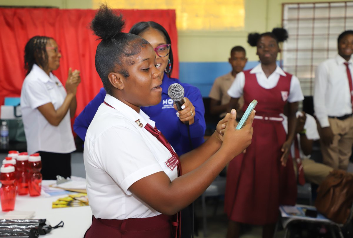 Yesterday, April 30, 2024, the MOFPS visited Eltham High School for the final day of the National Budget Secondary School Tour 2024. The school initiative is geared towards sensitising students about the roles and functions of the ministry and the national budget. #mofpsjamaica