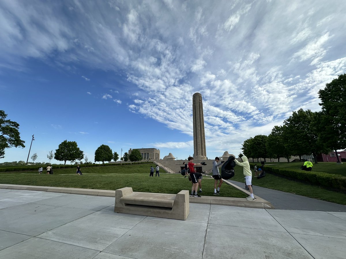 Mr. Springer tweet media