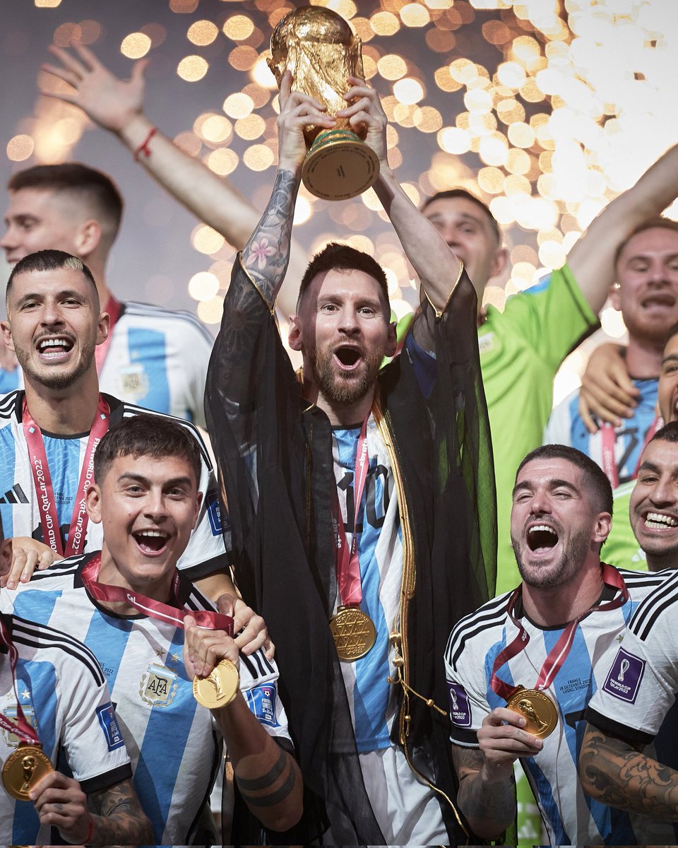 🇦🇷 500 días de @Argentina campeón del mundo. 🏆

#CopaMundialFIFA #Messi𓃵