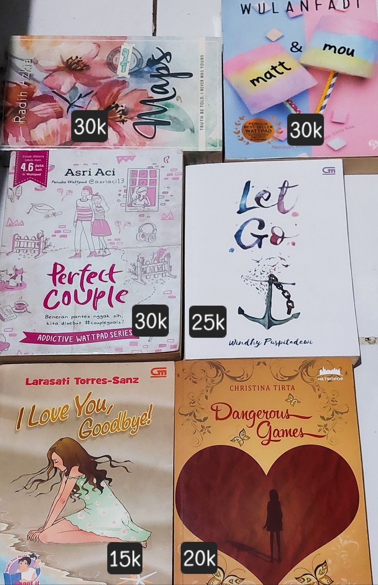 update wts want to sell jual novel teenlit wattpad preloved 

📍 jatim 
⚠️ def not in mint 100% condition, halaman menguning karna udah lama disimpen (beli tahun 2010 up) 

💸 harga exc adm shopee, bisa req video / live 

t. wts wtb novel preloved
#zonajajan #zonauang #zonaBU