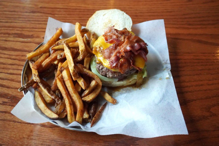 The Phillies are playing the Angels today at 4 pm. We think you should enjoy a Bacon Burger and fries while you watch. 

#misconduct #phl #philly #phillyfood #barfood #drinks #happyhour #beer #baseball #mlb #sports #homerun #baseballseason #phillies #philliesfan #philliesnation