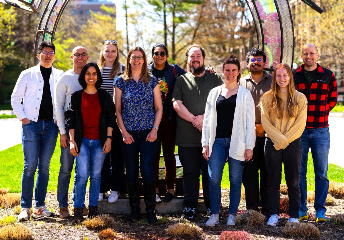 Great new lab photo on a beautiful spring day! Here's to a summer of #SingleMolecule science. @MichiganChem @UMBiophys