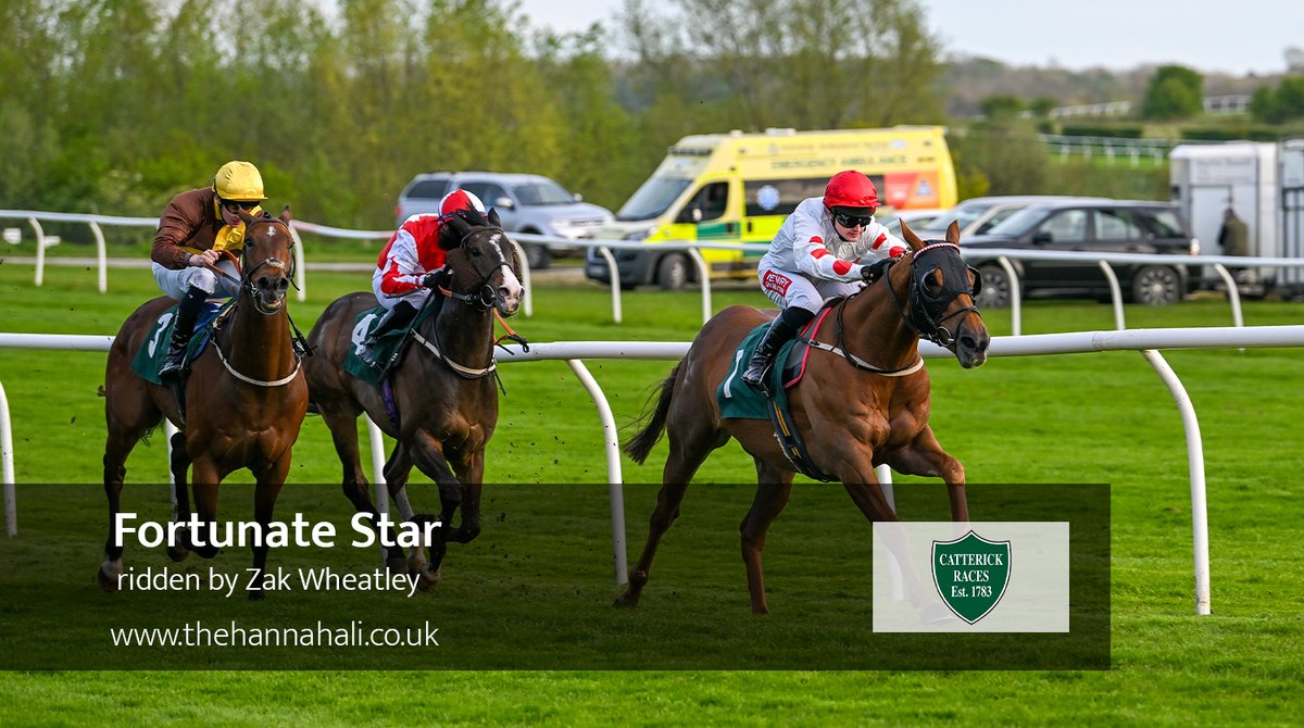 Race 4 at @CatterickRaces saw Fortunate Star and @weeto_10 winning for @declan_carroll and owners Ray Flegg & John Bousfield.
