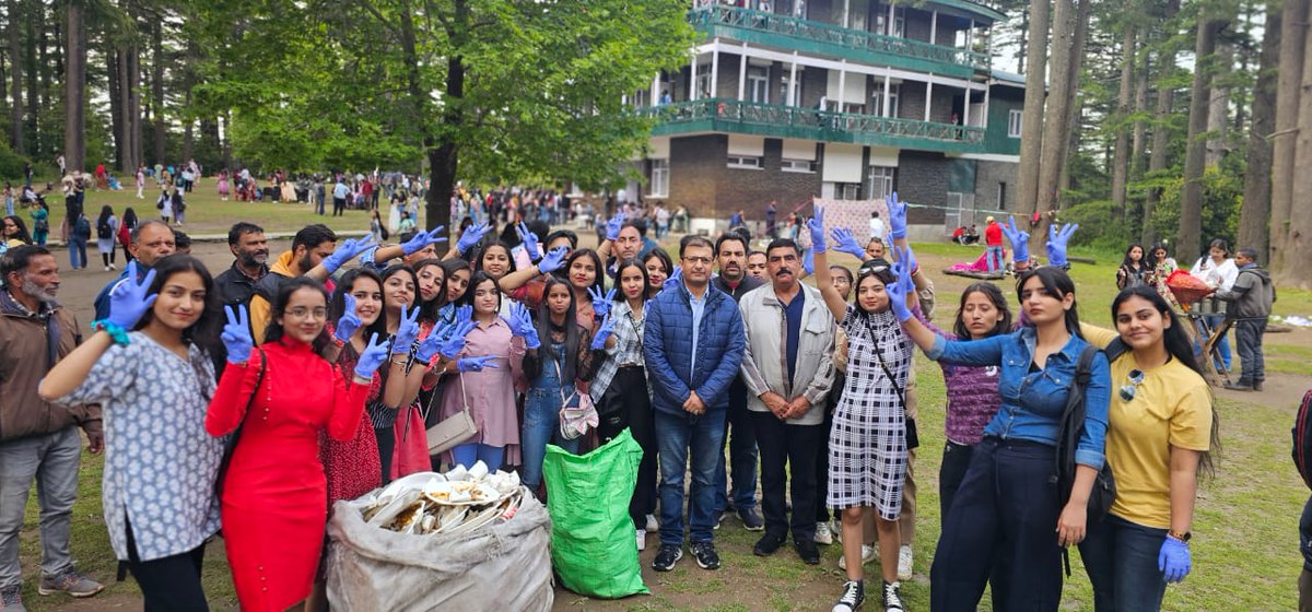 Devender Singh Bhau (@_dsbhau) on Twitter photo The students of Government College for Women, Parade conducted a two-day cleanliness and sanitation drive during their visit to Patnitop. 
#VisitPatnitop
#AmazingJammu
#CarryTheTrashBack
#CleanPatnitopGreenPatnitop
#CleanMountainsSaveMountains The students of Government College for Women, Parade conducted a two-day cleanliness and sanitation drive during their visit to Patnitop. 
#VisitPatnitop
#AmazingJammu
#CarryTheTrashBack
#CleanPatnitopGreenPatnitop
#CleanMountainsSaveMountains