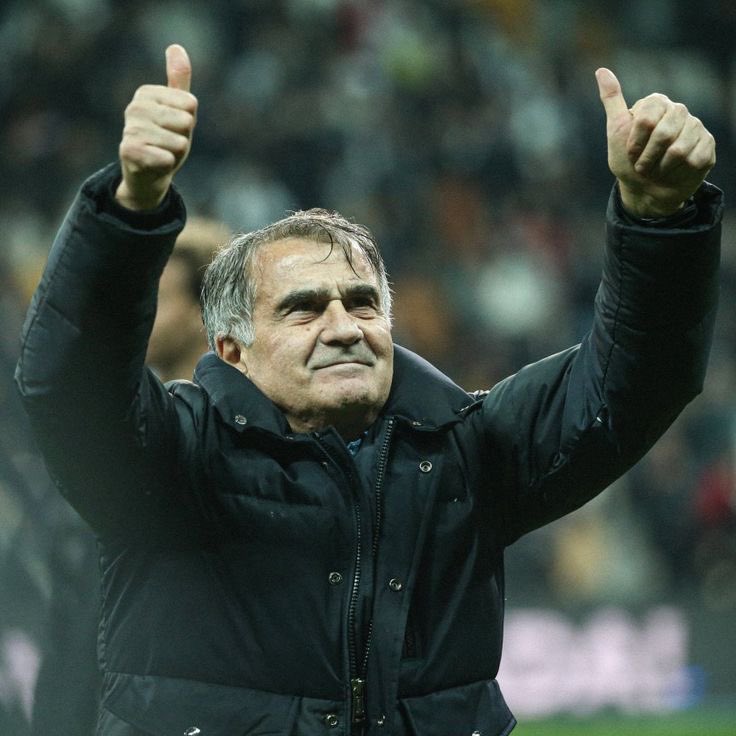 🔥 ÖZEL HABER - Şenol Güneş, yakın çevresine Beşiktaş teknik direktörlüğü için Başkan Hasan Arat’tan haber beklediğini söyledi.