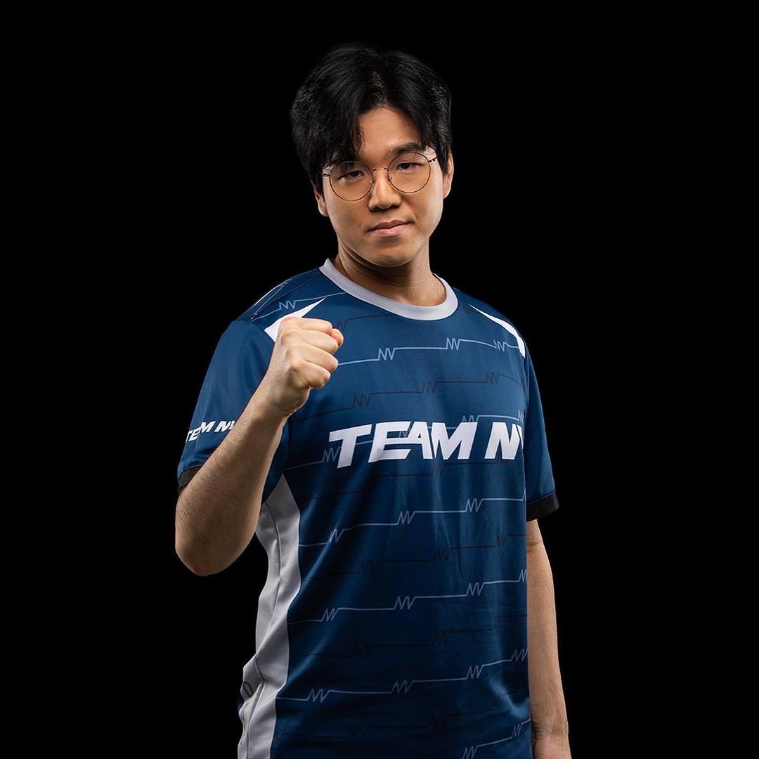 DRGTheZerg's tweet image. Hello, I am Sooho "DRG" Park, Starcraft2 Progamer.
I am looking for a new contract. By the consideration of the current team 'Club NV', there are no ristrictions on the new contract.
If you are interested in, Please contact to my email:tngh512@naver.com or DM. Thank you.