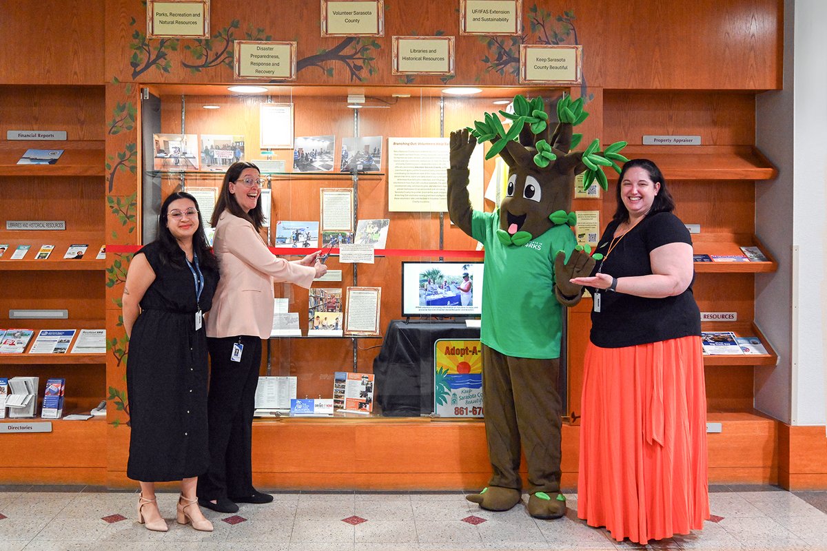 Stop by our Admin building at 1660 Ringling Blvd and visit the 'Branching Out: Volunteers Help Sarasota County Grow' exhibit courtesy of the Sarasota County History Center in the lobby. It will be on display through May!

#VolunteerSarasota #SRQCountyHR #SRQCountyHistory