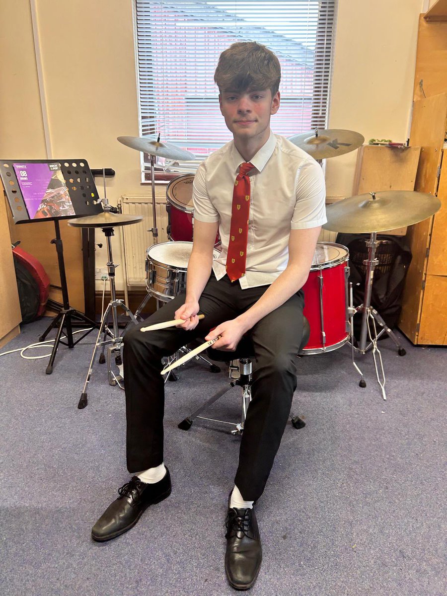 Congratulations to Yr11 student Charlie Hinds who successfully auditioned for a place to study at @LIPALiverpool next year. 30 accepted out of 250 applicants. Well done Charlie 👏 🥳@SandbachSchool @Y9Y10Y11SandSch