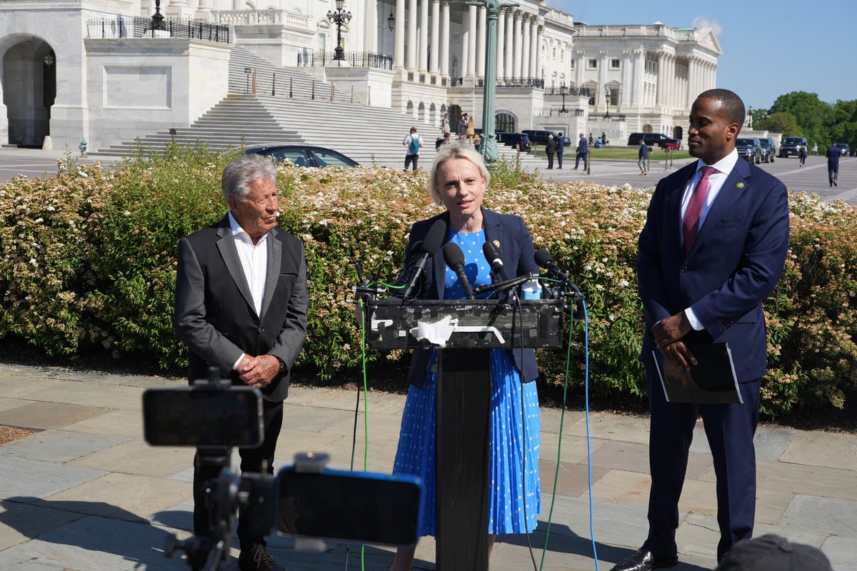 Today, I joined @RepJames and @MarioAndretti in a joint press conference to address denial of the Andretti-backed @GM team’s participation in the Formula 1 races. This denial is not a wise decision by the Europeans to exclude an American company & potential violation of antitrust