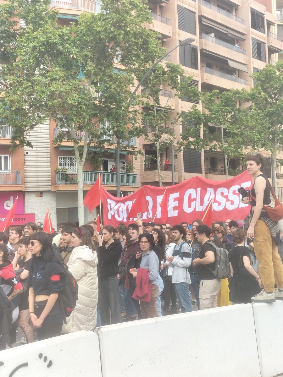 Manifestació 1 de Maig per la lluita de la classe obrera. Participació de diversos sindicats, CGT, IAC, CNT, COS, Solidaritat Obrera y Cobas. Fabra i Puig. @ICONNA1