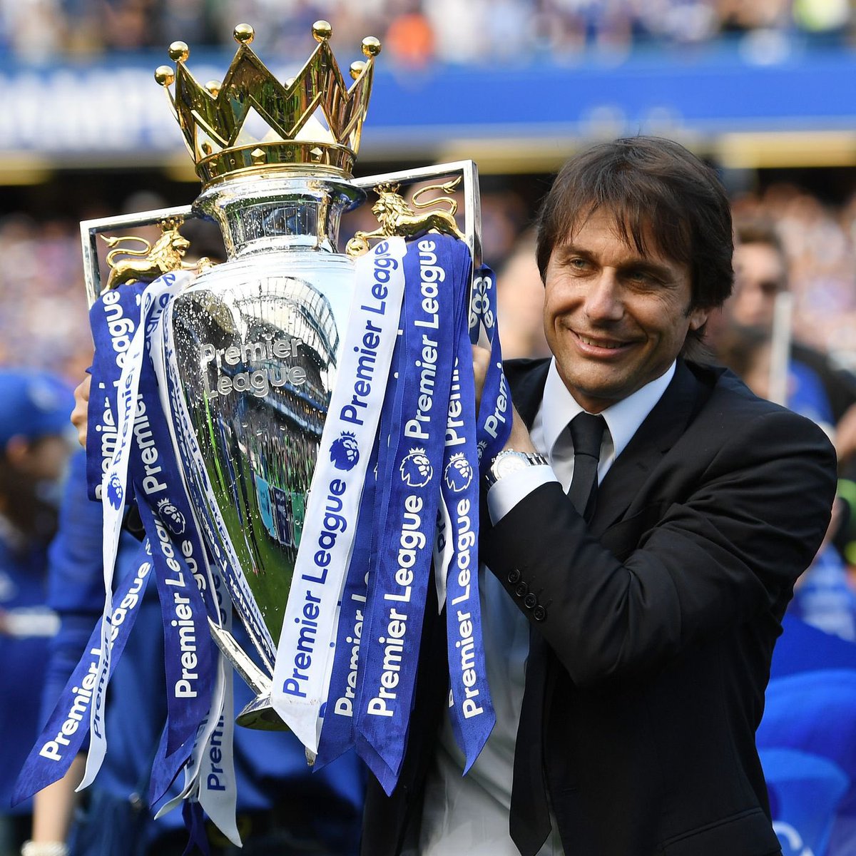 🇮🇹 Antonio Conte has offered himself to the Blues by using an intermediary who has ‘an excellent relationship’ with #Chelsea.
#CFC

 Via @cmdotcom