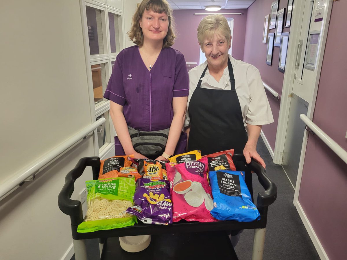 #foodtasting #crisps #fun Today residents enjoyed Diffrent flavours and different types off crisps. Another afternoon of fun and laughs with our amazing kitchen team and Cheryl ❤️@AnchorLaterLife @NAPAlivinglife @DementiaUK @RachelDoddSmit2