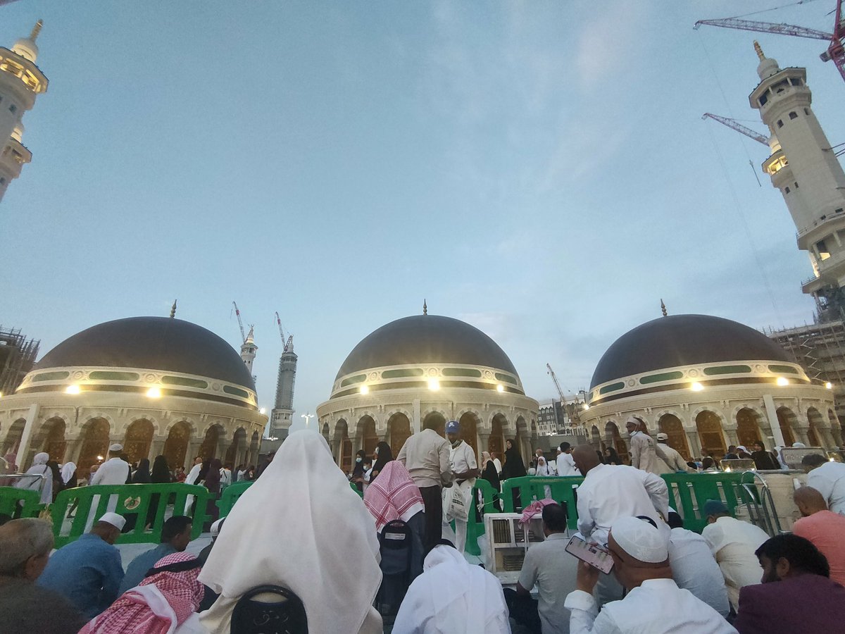 Cahaya Masjidil Haram yang tak pernah padam sedetikpun #Makkah #masjidilharam #umroh #kakbah