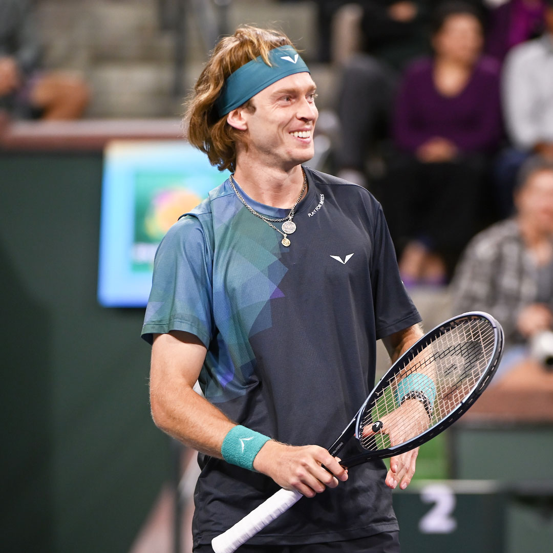 Back In Business 💼

@AndreyRublev97 defeats defending champion Alcaraz 4-6 6-3 6-2 & moves into the @MutuaMadridOpen semis!

#TennisParadise