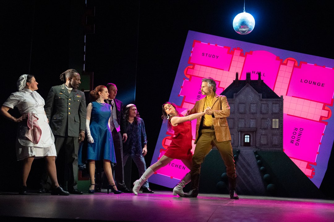 Saw premiere of comedy murder mystery Cluedo 2 in Midlands starring Strictly Come Dancing winner @ellieLleach & @jasedurr that's @MalvernTheatres til Sat (May 4) & @thealexbham in July. Crazy, zany #whodunnit mayhem. Here's the full #Cluedo2 #Review : weekendnotes.co.uk/cluedo-2-uk-to…