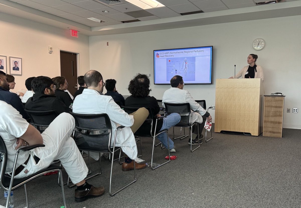 Packed room of our @CCFcards fellows listening to updates on innovations in cardiac transplant with our new section head @NutritionHF- another outstanding noon conference @venumenon10 @RanLeeMD @MichaelFaulx