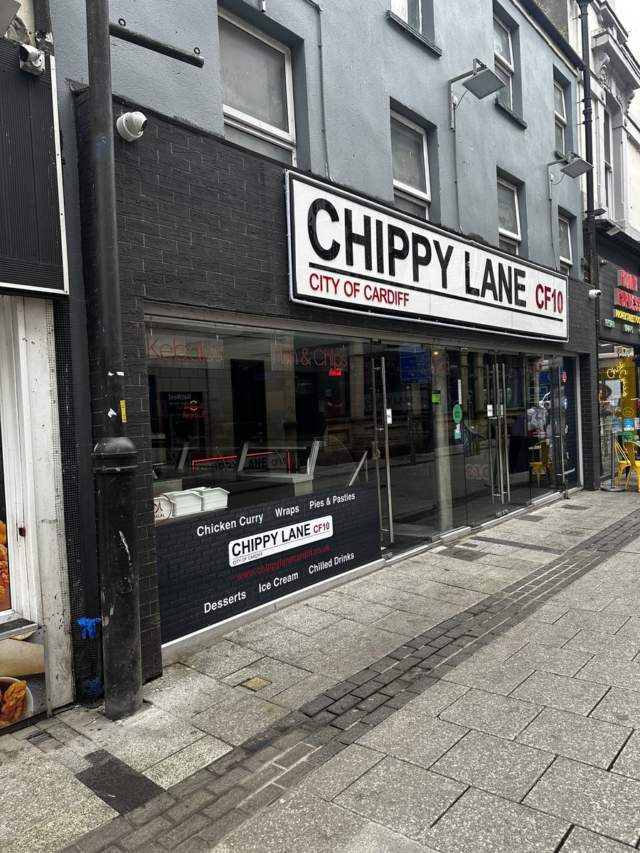 Making no mistake what it’s called these days. #Chippylane not #Chippalley [ Also Caroline Street]