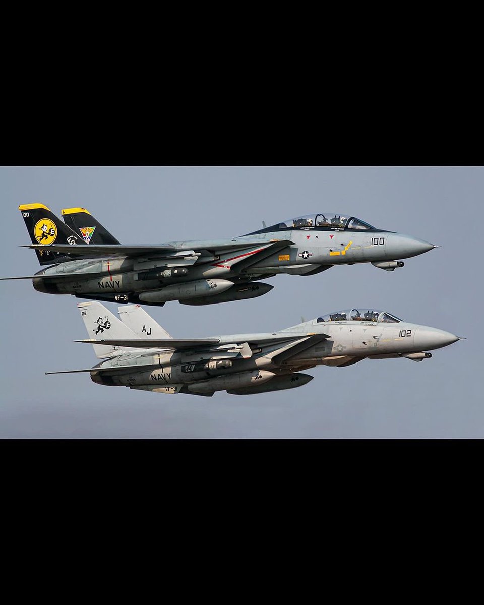 “A pair of F-14D Tomcats from VF-31 “” getting airborne during the 2006 NAS Oceana Airshow” 📸:. jderden.photo (IG)
-
#VF31 #F14 #f14tomcat #vf31tomcatters #tomcat