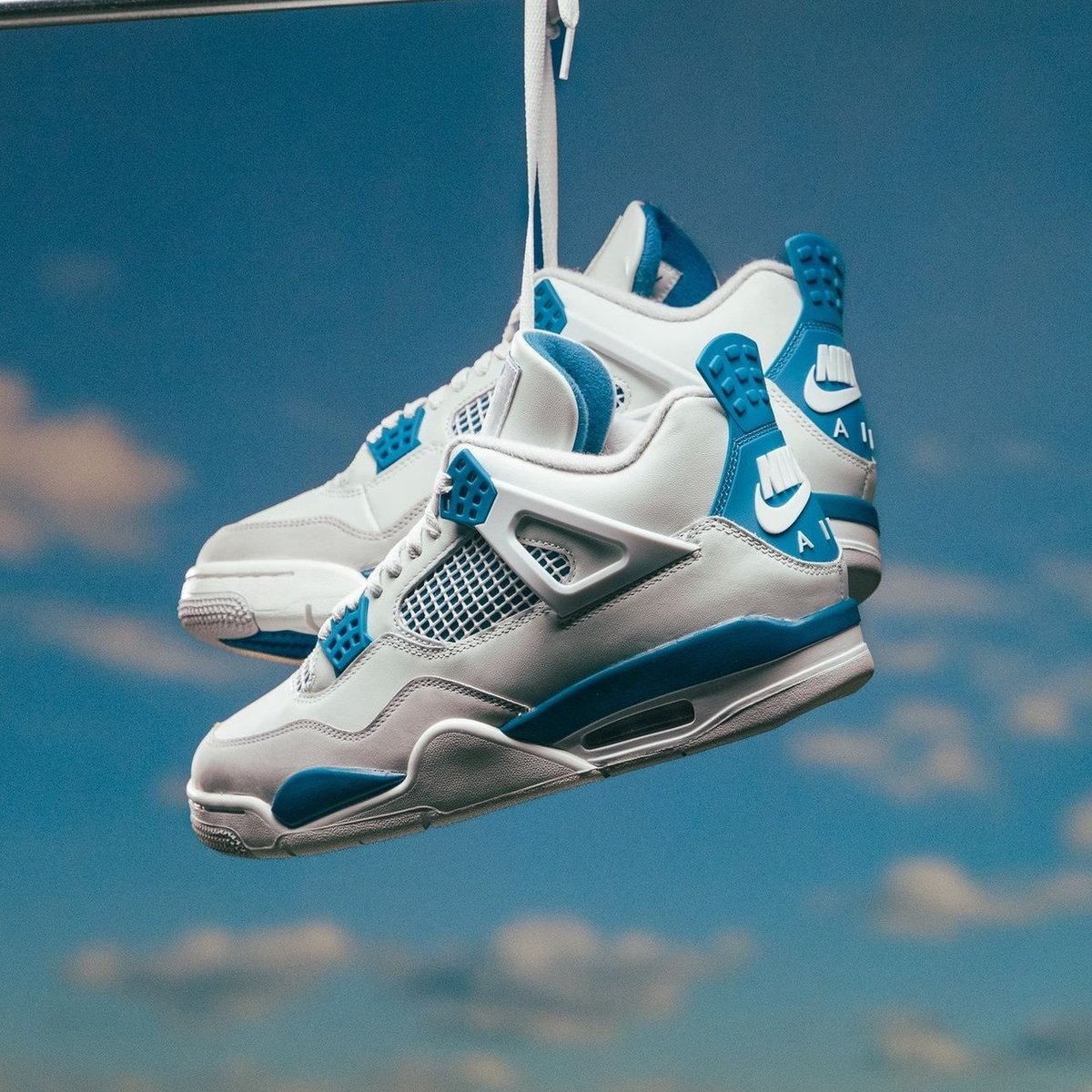 KicksFinder tweet media