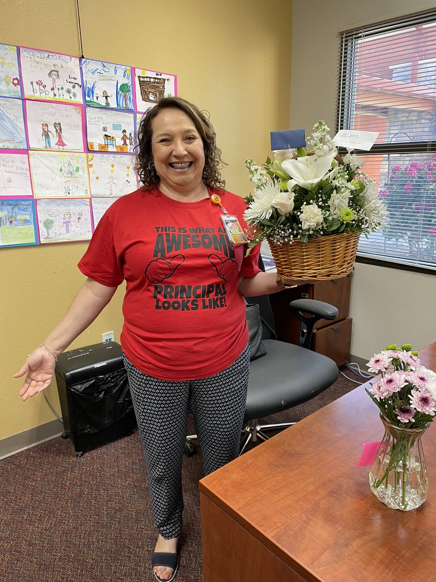 Happy National Principal’s Day to our fabulous Mrs. Alarcon! You are appreciated and loved every day! 👏👏🎉 <a href="/alarconGES/">Maria Alarcon</a> <a href="/rubagelp/">ruben aguirre</a> <a href="/garcialibrary/">Garcia  Library</a> <a href="/CanutilloISD/">Canutillo ISD</a>