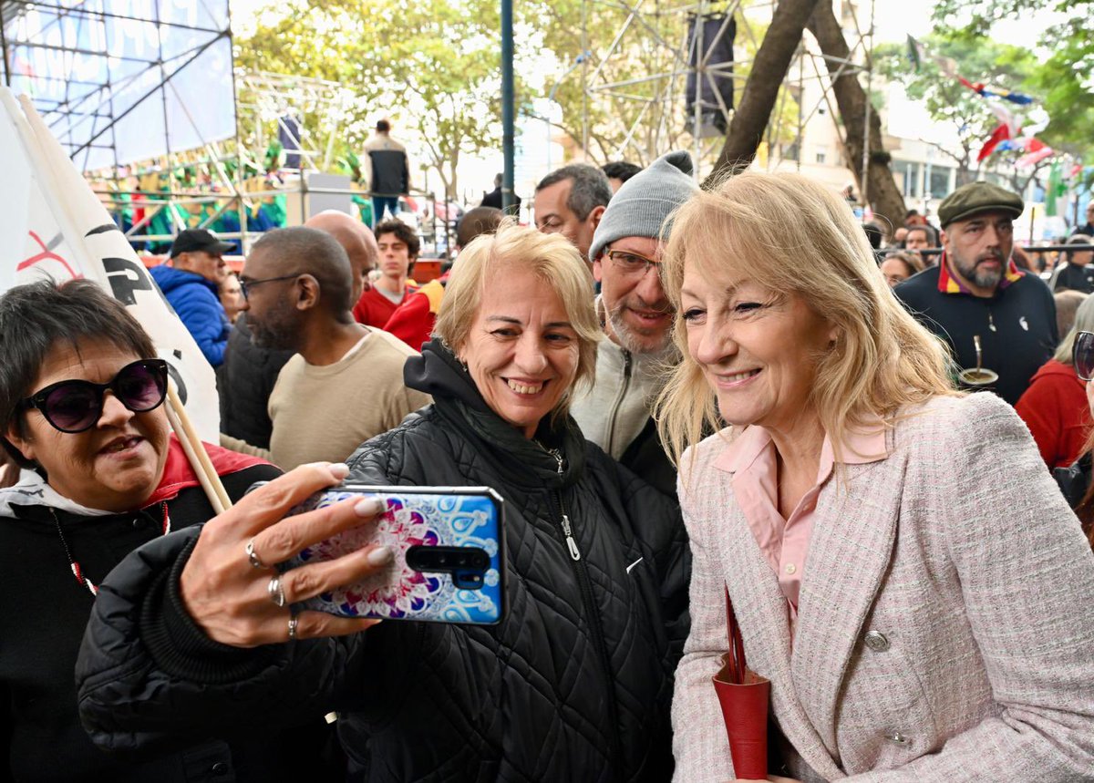 El próximo gobierno debe tener como prioridad generar empleo de calidad en el marco de una estrategia de desarrollo sostenible. #UruguayAlFrente