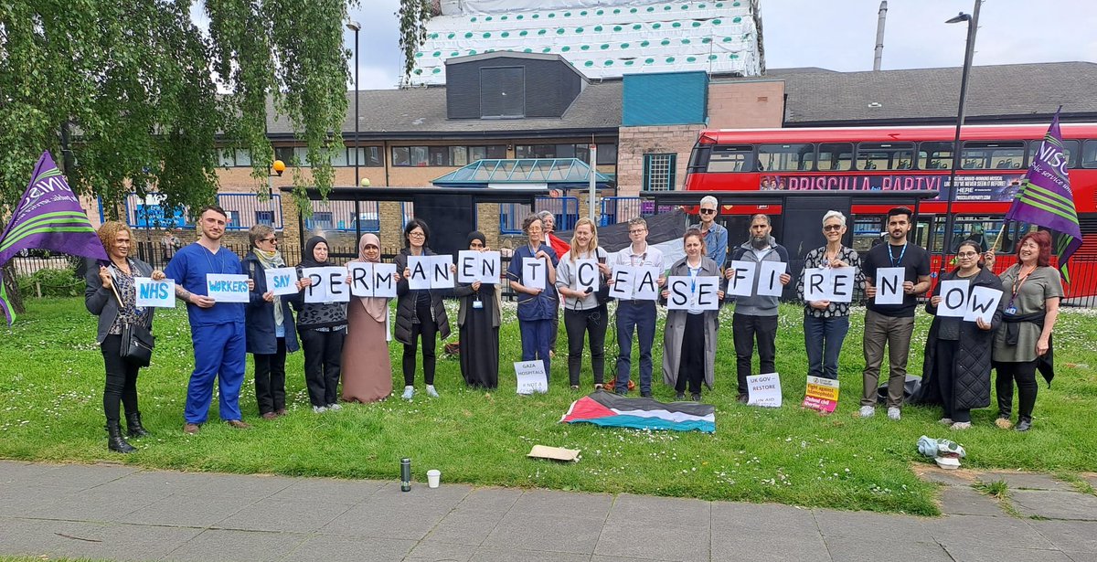 Homerton UNISON branch members attended a vigil for Gaza today in their lunch break.
Calling for a permanent ceasefire, for an end to the arms trade with Israel and for aid to urgently be allowed in.
@StWuk
#MayDay4Palestine