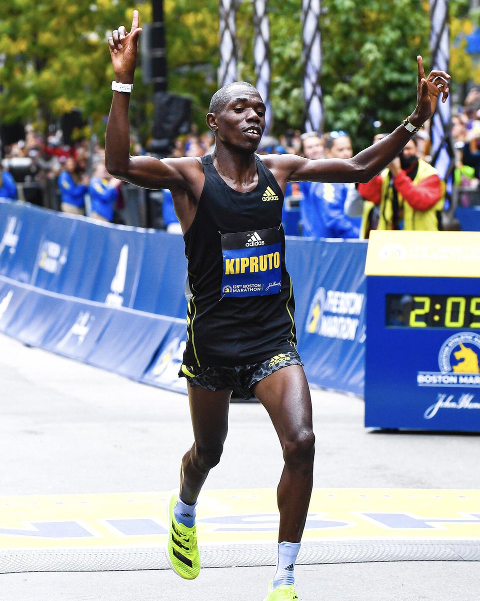 #BostonMarathon alums take up 5️⃣ out of the 6️⃣ Kenyan Olympic Marathon team spots:

🦄 Hellen Obiri (2023 & 2024 Boston Champ)
🦄 Peres Jepchirchir (2022 Boston Champ)
🦄 Benson Kipruto (2021 Boston Champ)
(1/2)